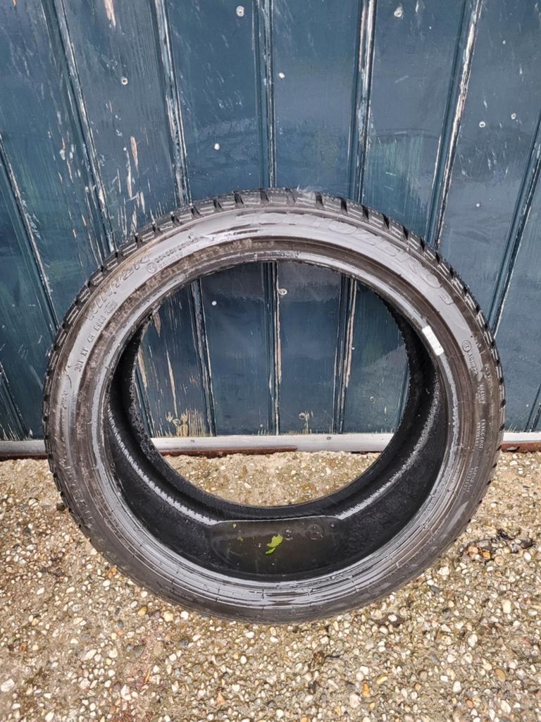 Pirelli Sottozero3 235 40 18 winter, Ophalen, Gebruikt