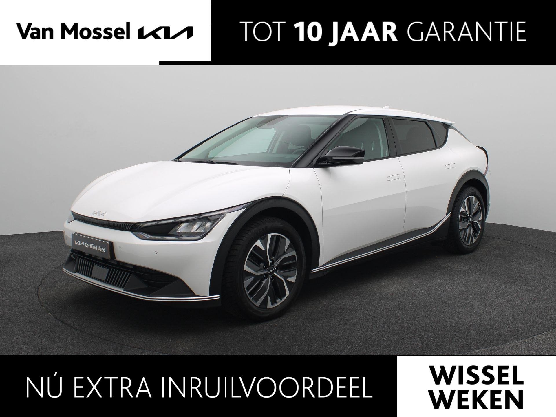 Kia EV6 Light Edition 58 kWh | Stoel - Stuur verwarming | Tr, Auto's, Gebruikt, 750 kg, Leder en Stof, Wit