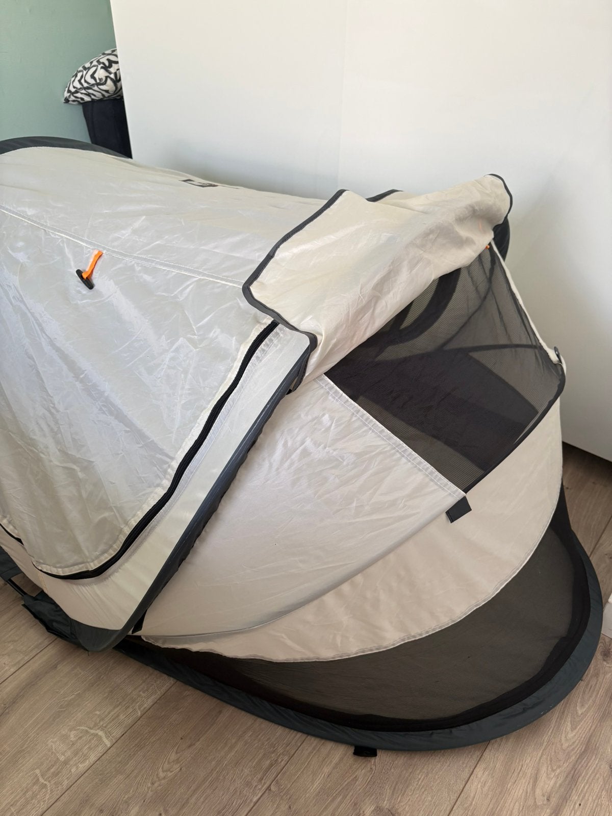 Deryan peuter tent opblaasbaar matras wit/beige/off-white, Caravans en Kamperen, Ophalen, Zo goed als nieuw, Tot en met 2