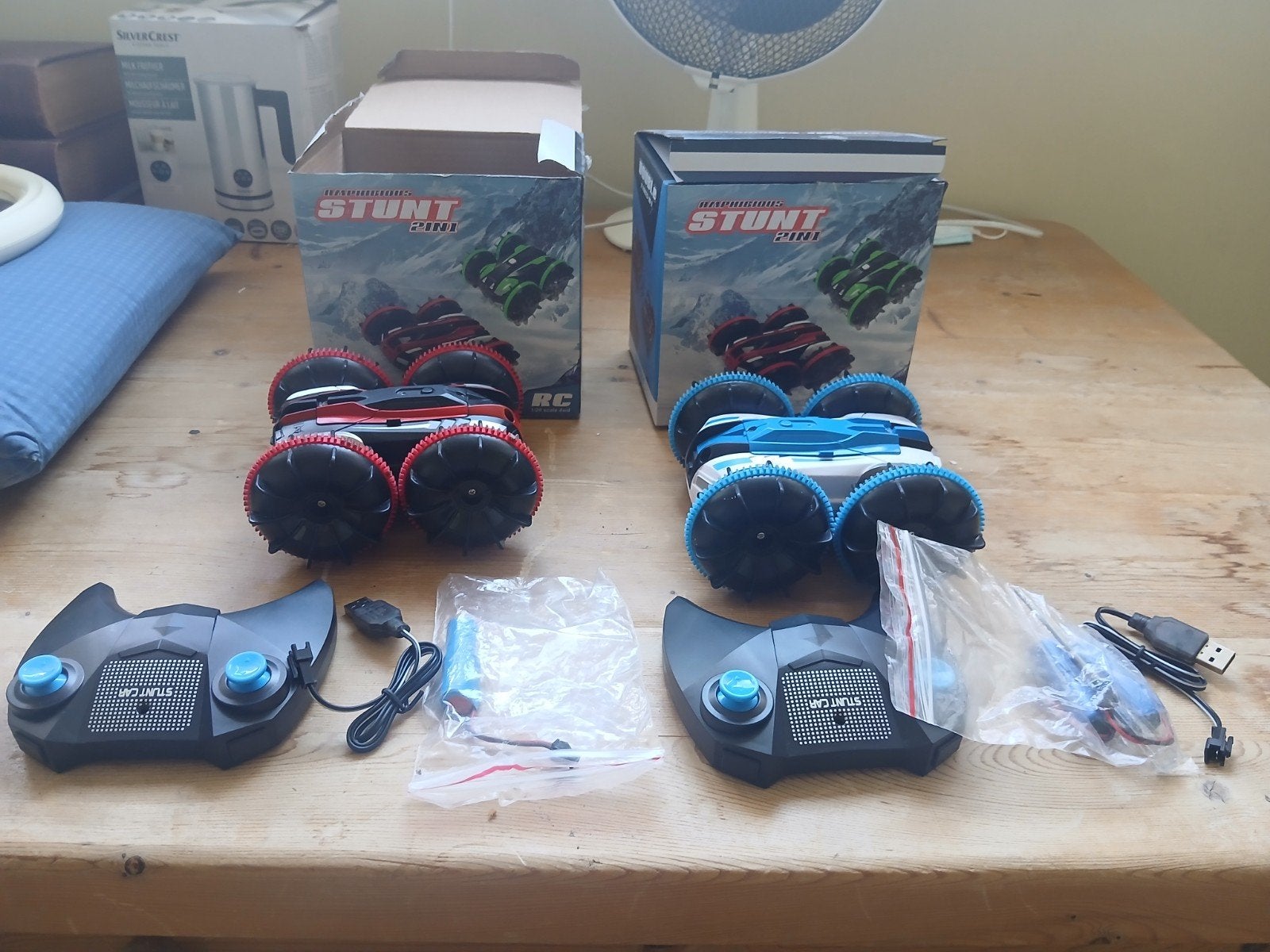 2 stunt cars, rood en blauw met, Ophalen of Verzenden, Nieuw, Afstandsbediening