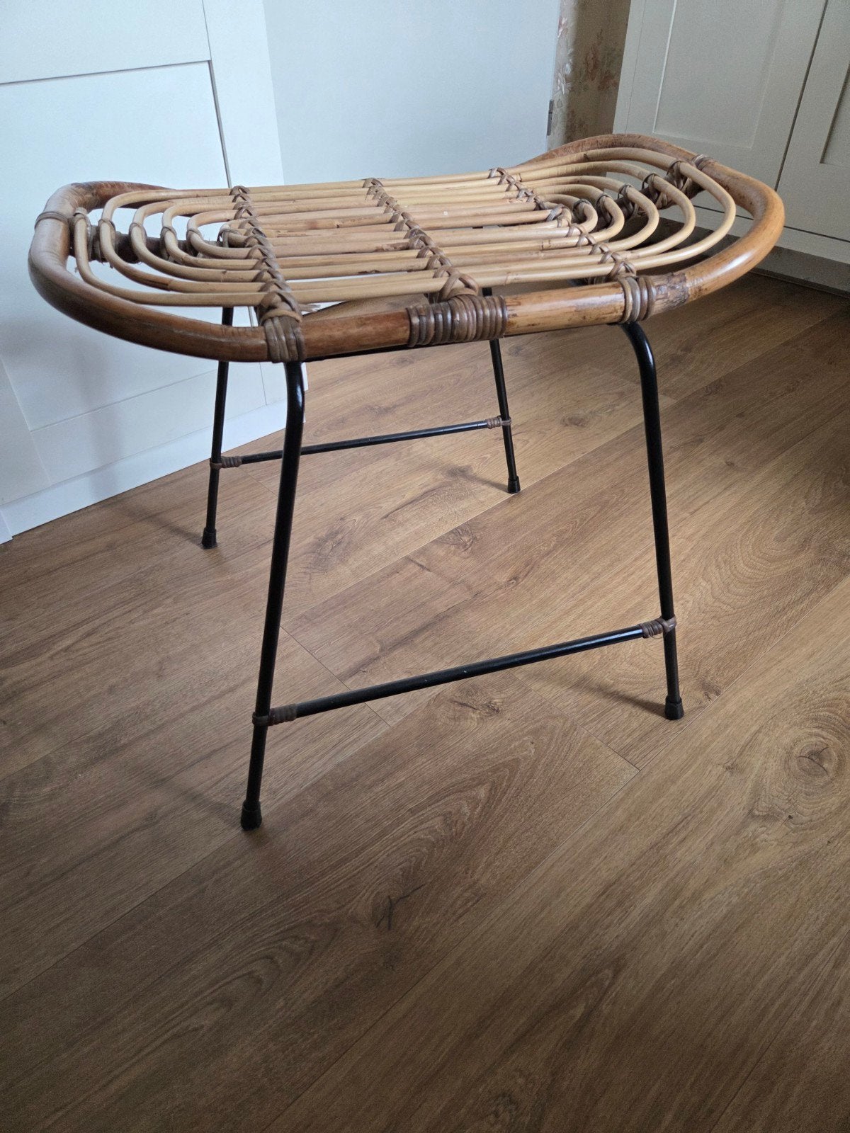 Vintage rotan krukje / bijzettafel, Huis en Inrichting, Ophalen, Gebruikt, Overige materialen