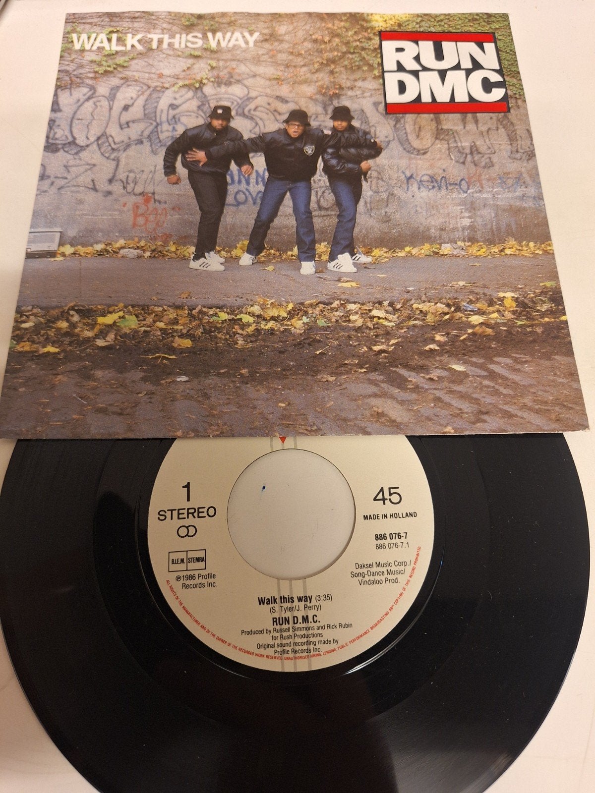 RUN DMC - Walk this way, 1986., Fotohoes, Verzenden, 7 inch
