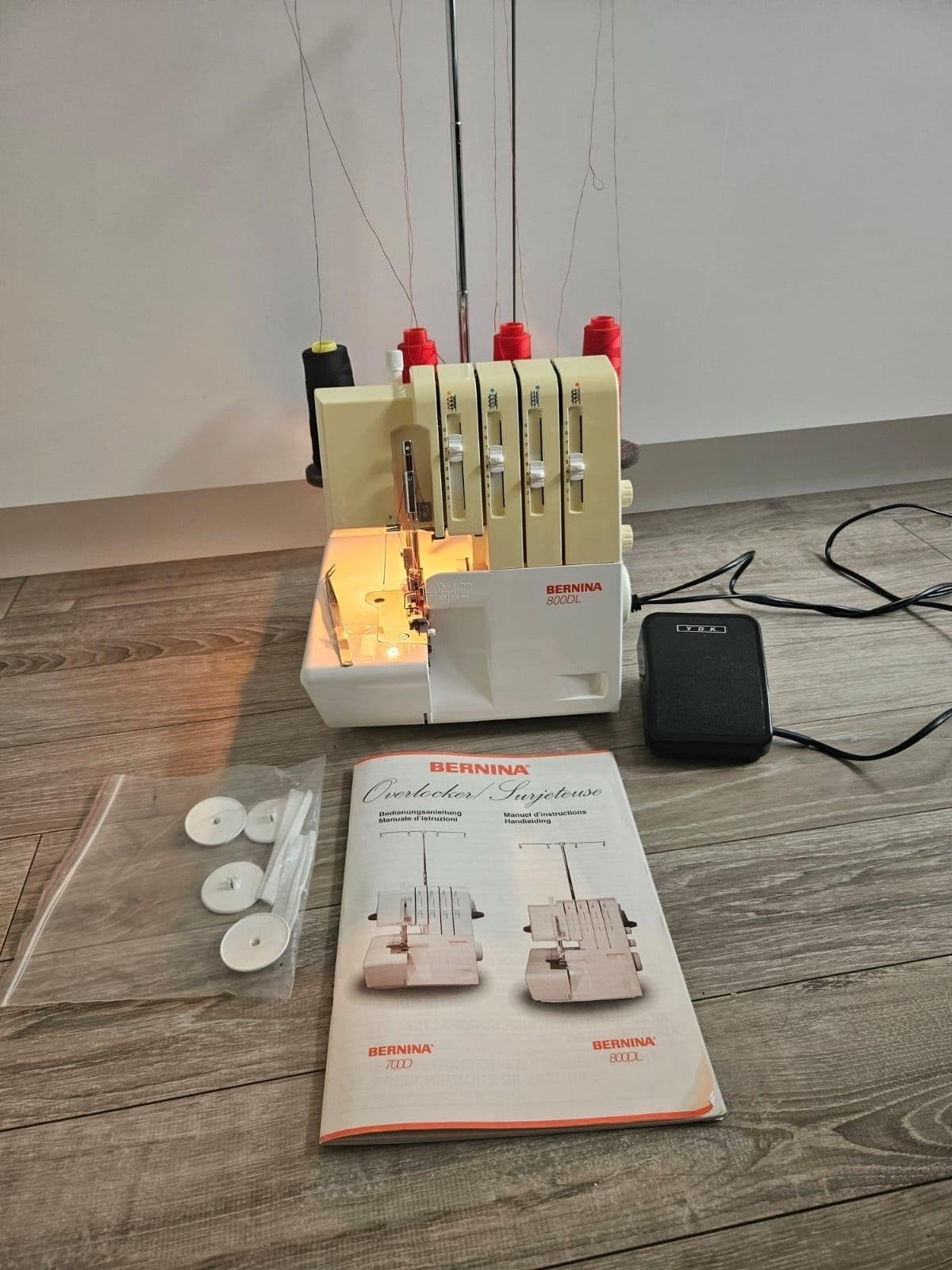 Bernina 800DL Lockmachine, Ophalen, Lockmachine, Bernina