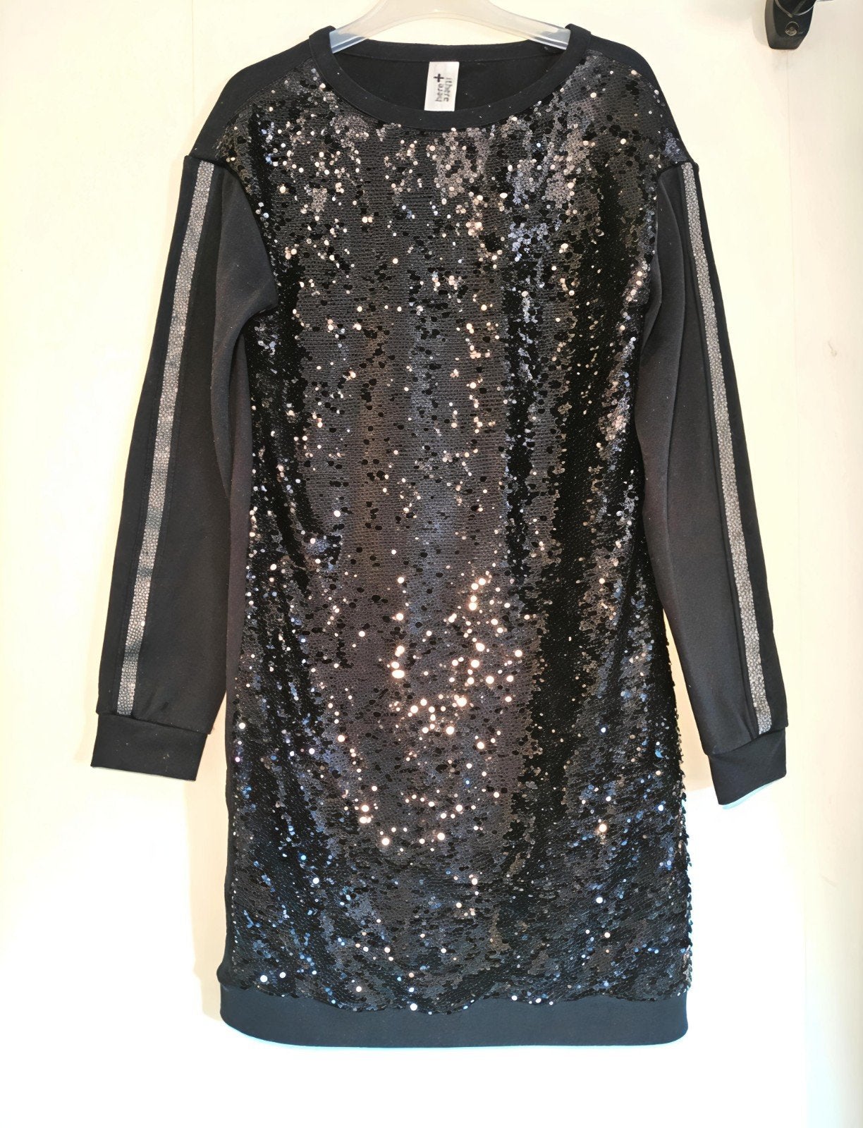 Prachtige Zwarte Glitterjurk / Sweatdress met Pailletten, Kinderen en Baby's, C&A, Meisje, Nieuw, Ophalen of Verzenden