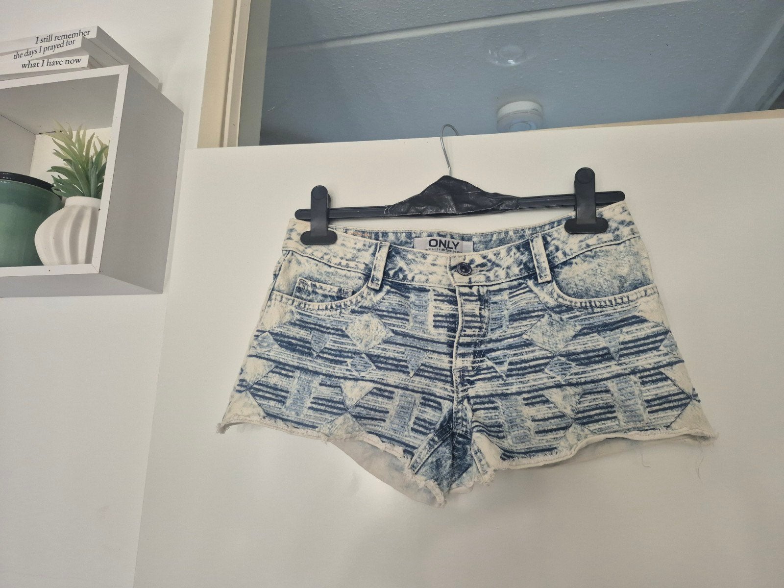 ONLY denim shorts met aztec print, Kort, Blauw, Ophalen of Verzenden, ONLY