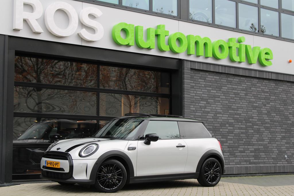 MINI Mini 1.5 Cooper Camden Plus Edition | NAP | PANO | HUD, Auto's, Mini, 136 pk, Gebruikt, 4 stoelen, 49 €/maand