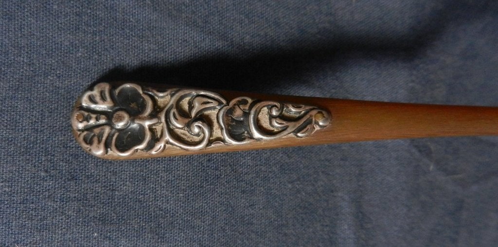 Hoornen botermes met zilveren applique, Djokja, Indonesië 2, Antiek en Kunst, Ophalen of Verzenden, Zilver