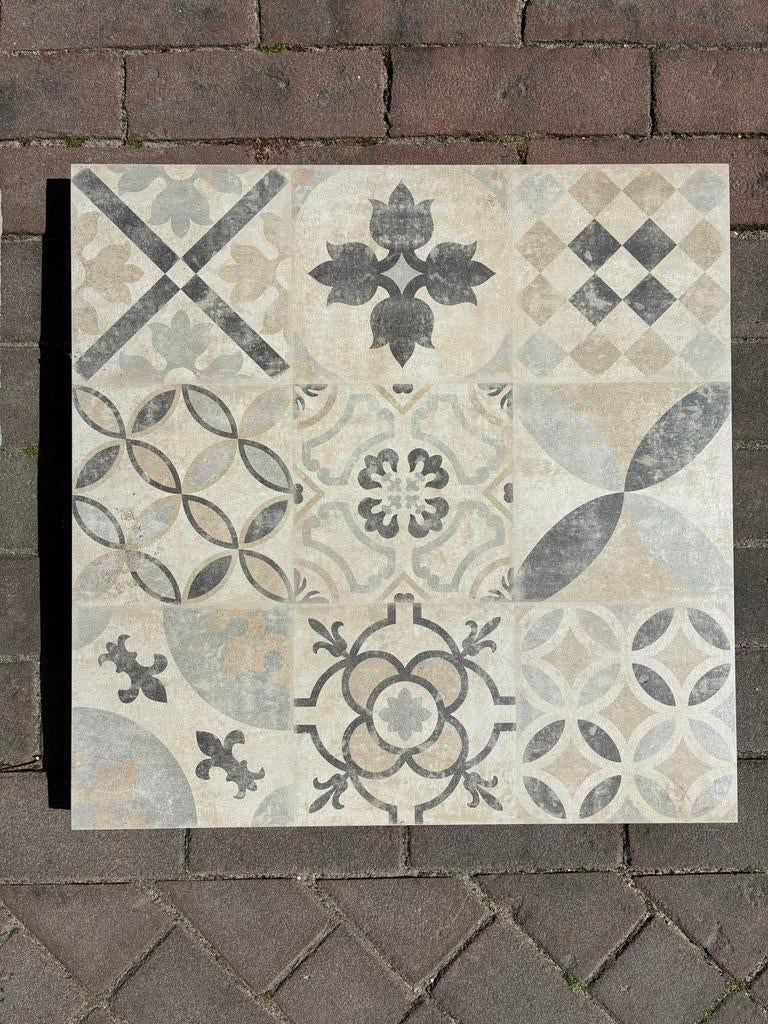 3 stuks 60x60 cm Cementtegel met Keramisch Patroon, 4cm dik, Ophalen, 60 cm of meer, Zo goed als nieuw, Minder dan 5 m²