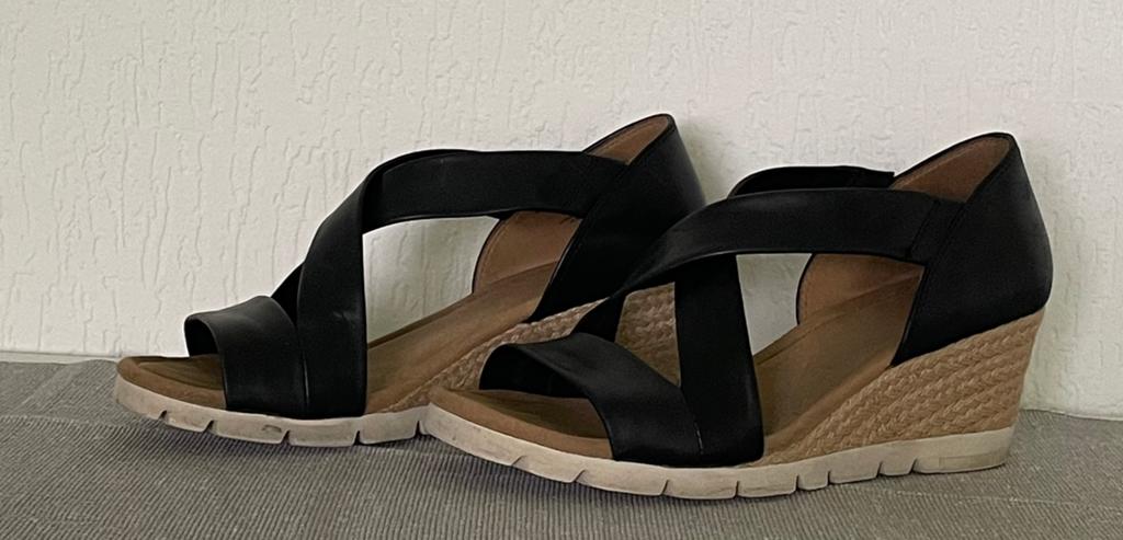 GABOR zwarte sandalen met sleehak maat 38, Kleding | Dames, Schoenen, Zwart, Gedragen, Sandalen of Muiltjes, Ophalen of Verzenden