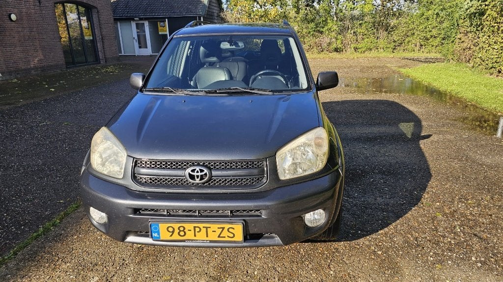 Toyota Rav4 2.0 5DR 4WD 2005 Grijs, 1998 cc, Zwart, 4 cilinders, Handgeschakeld