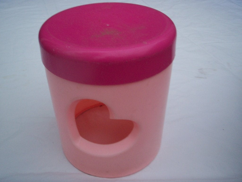 1x KINDERKRUK klein hard plastic zalmrozerood kinderstoeltje, Huis en Inrichting, Krukjes, Ophalen of Verzenden, Gebruikt, Kunststof
