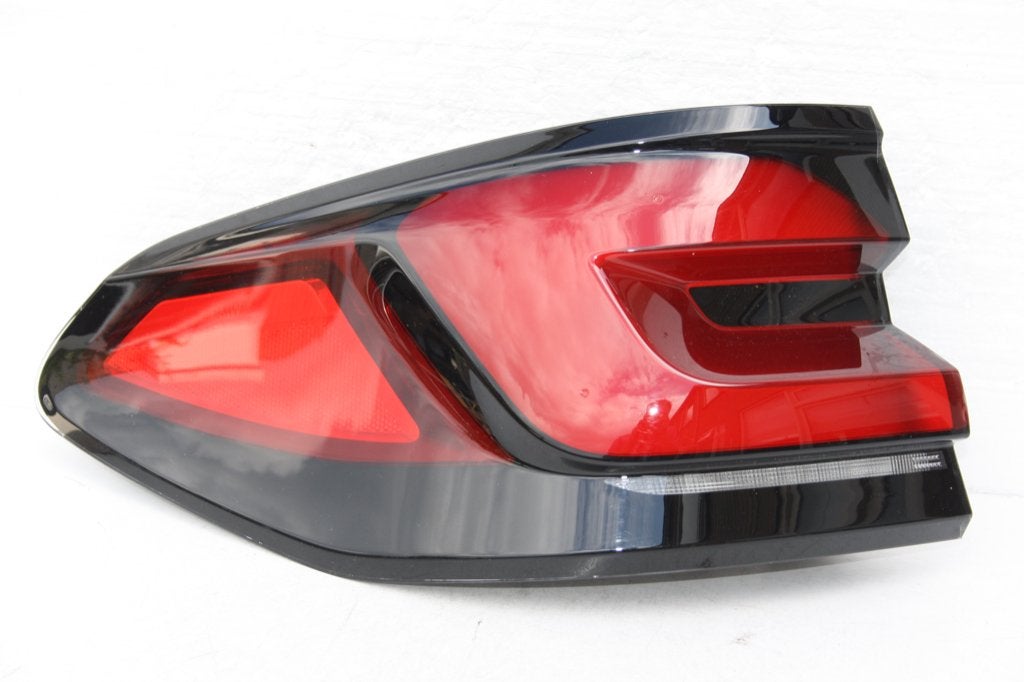 Achterlicht BMW G31 LCI 6321 849382508 links Nieuwstaat !, Ophalen of Verzenden