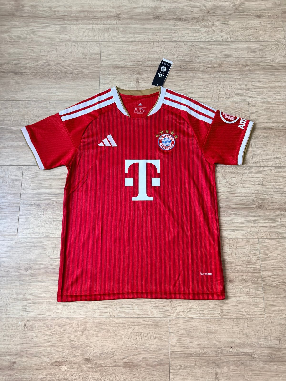 FC Bayern Thuisshirt - Olise #17 - Maat M, Maat M, Verzenden, Nieuw, Shirt