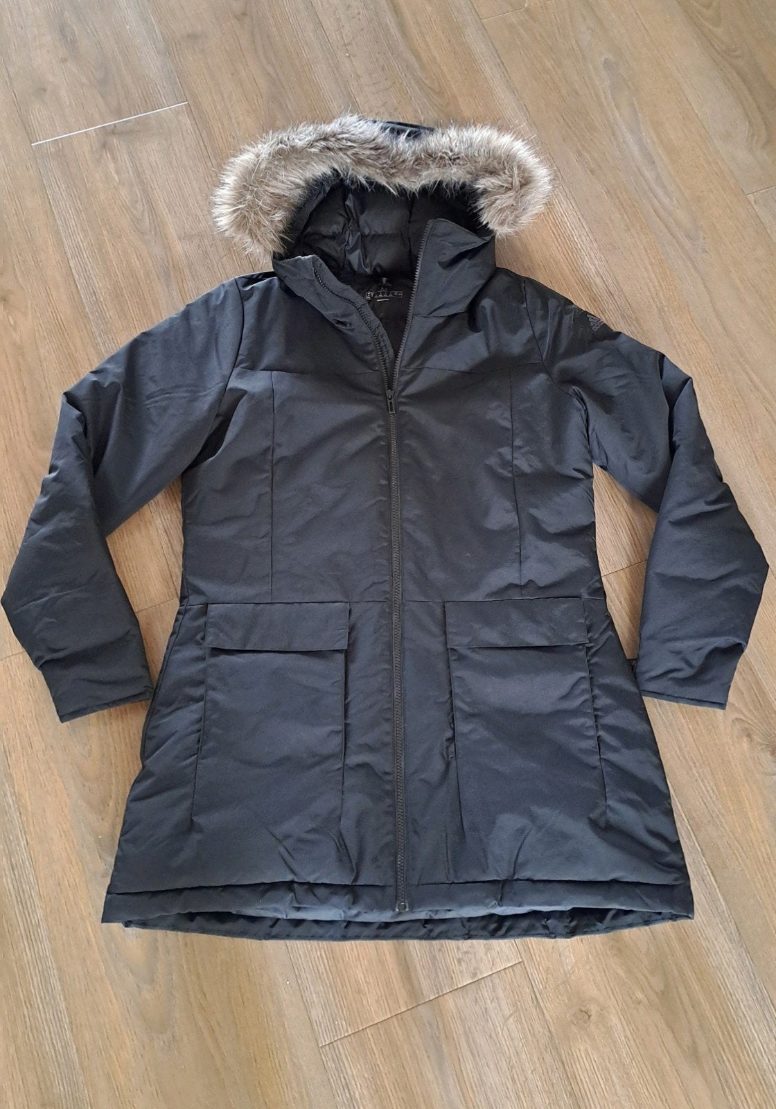 Adidas Zwarte Dames Parka Maat M met Bontkraag, Maat 38/40 (M), Adidas, Zwart, Ophalen of Verzenden