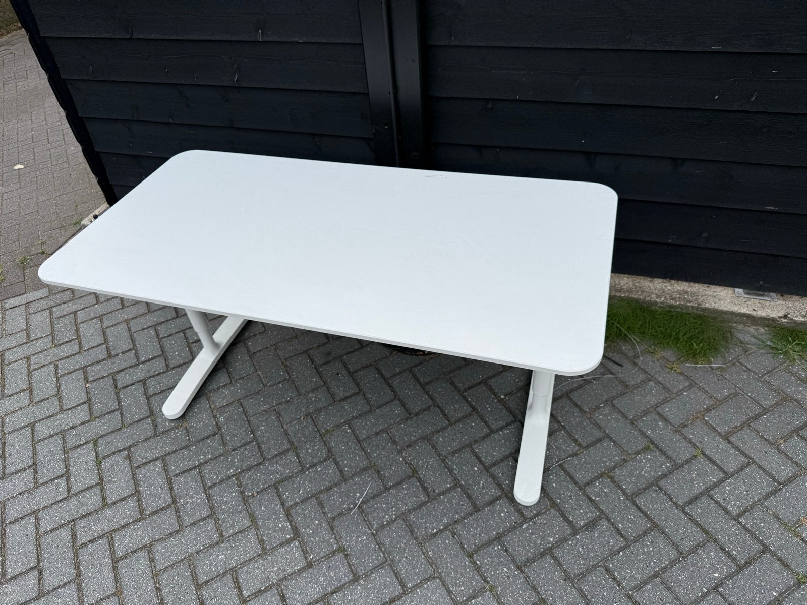 IKEA Bekant bureau wit - verstelbaar, Ophalen, Zo goed als nieuw