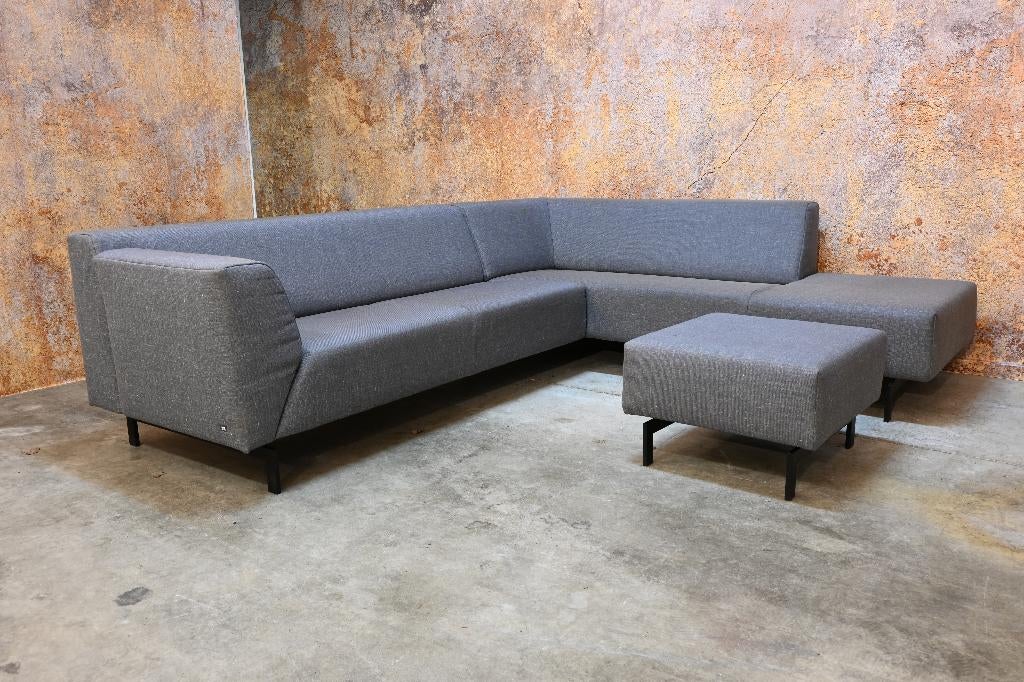 ZGANieuw Rolf Benz Linea design hoekbank met hocker, 250 tot 300 cm, Hoekbank, Zo goed als nieuw, Stof