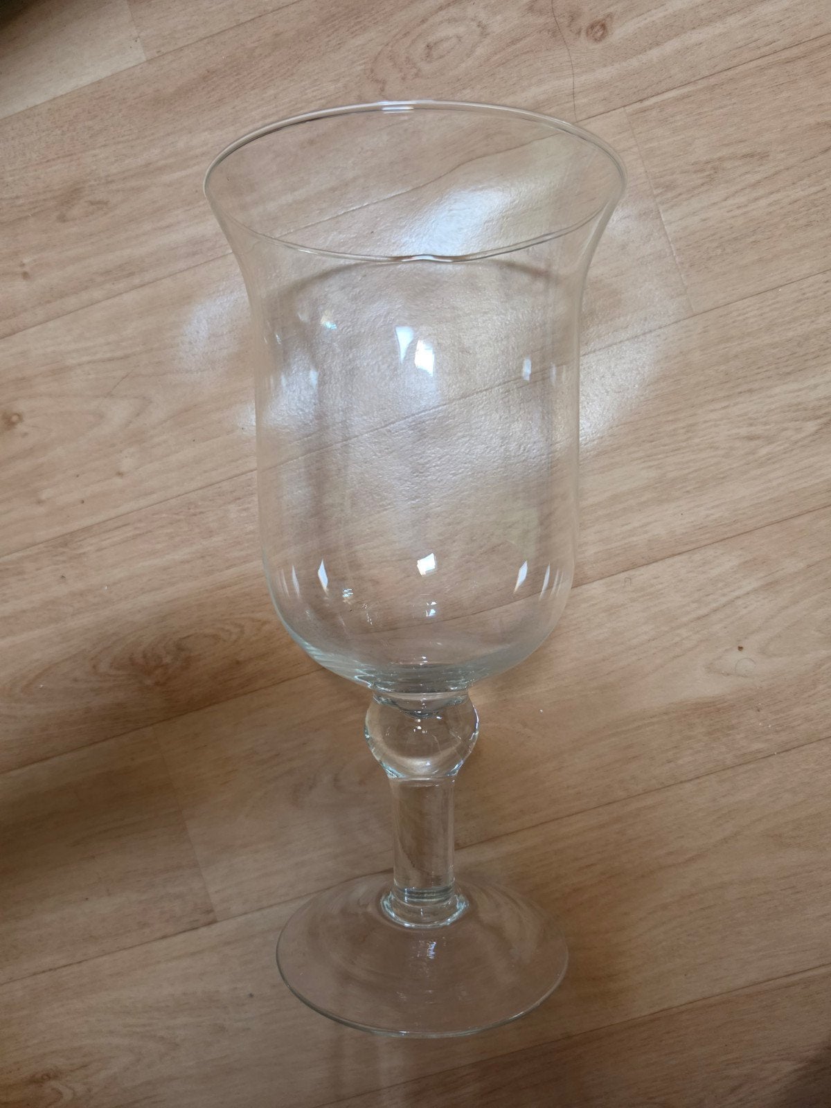 Grote glazen vaas op voet - Transparant, Ophalen, Op voet, Transparant, Glas