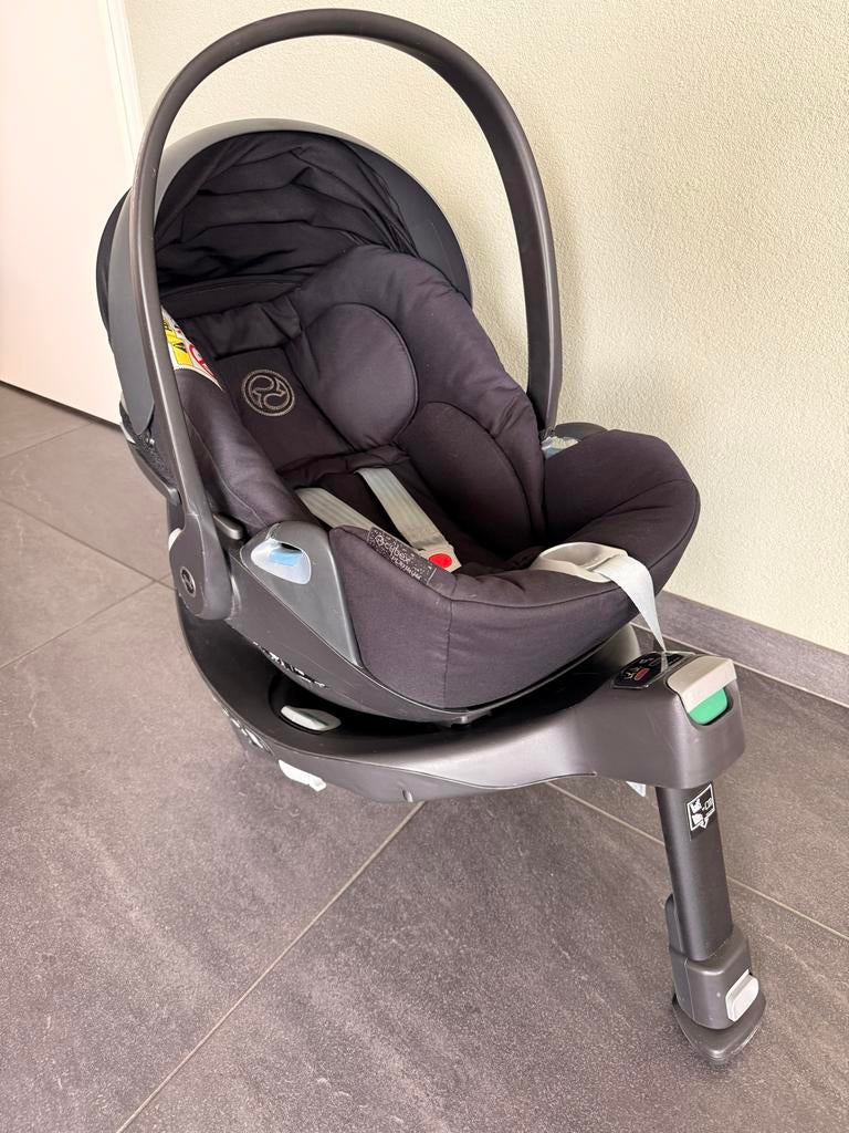 Cybex Platinum autostoel met Isofix base, voetenzak, etc, Slaapstand, Zo goed als nieuw, Isofix, 0 t/m 13 kg