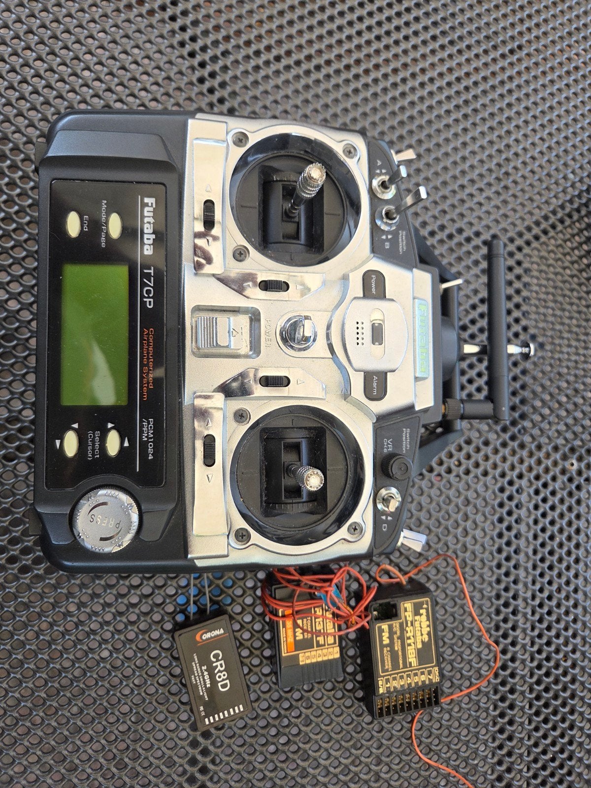 Futaba T7CP Zender met 2.4 MHz en 35 MHz ontvangers, Ophalen of Verzenden, Gebruikt