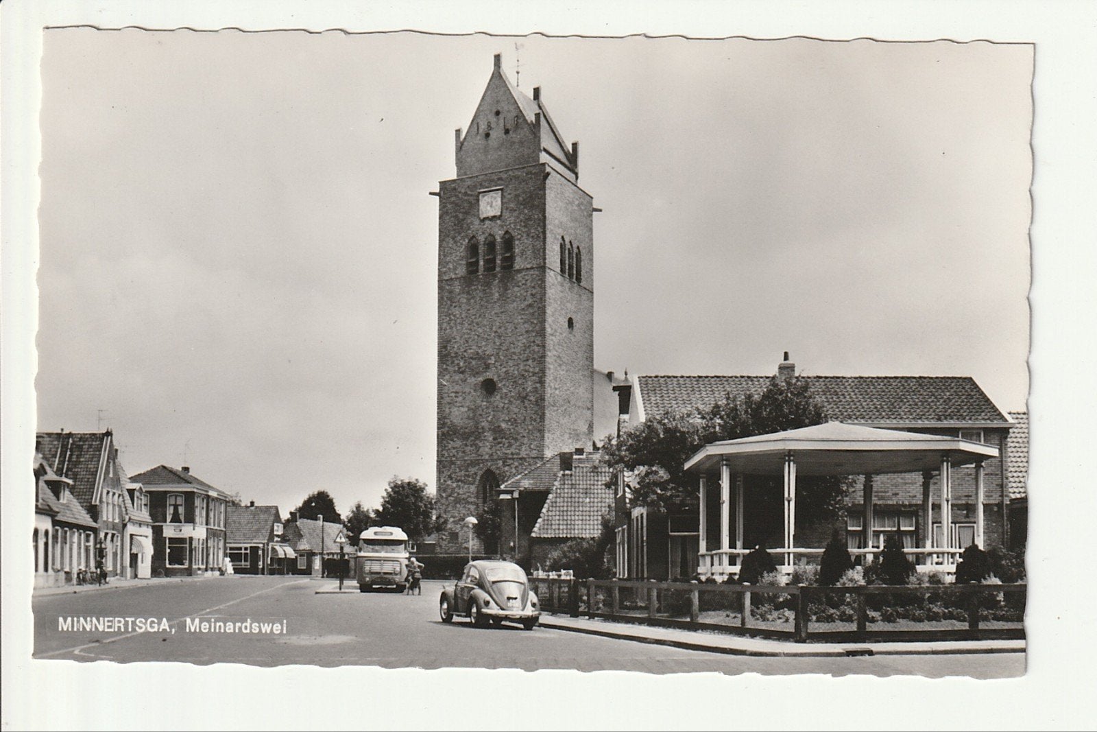 MINNERTSGA MEINARDSWEI KERKTOREN VW KEVER LABO AUTOBUS HALTE, Ophalen of Verzenden, 1960 tot 1980, Ongelopen, Friesland