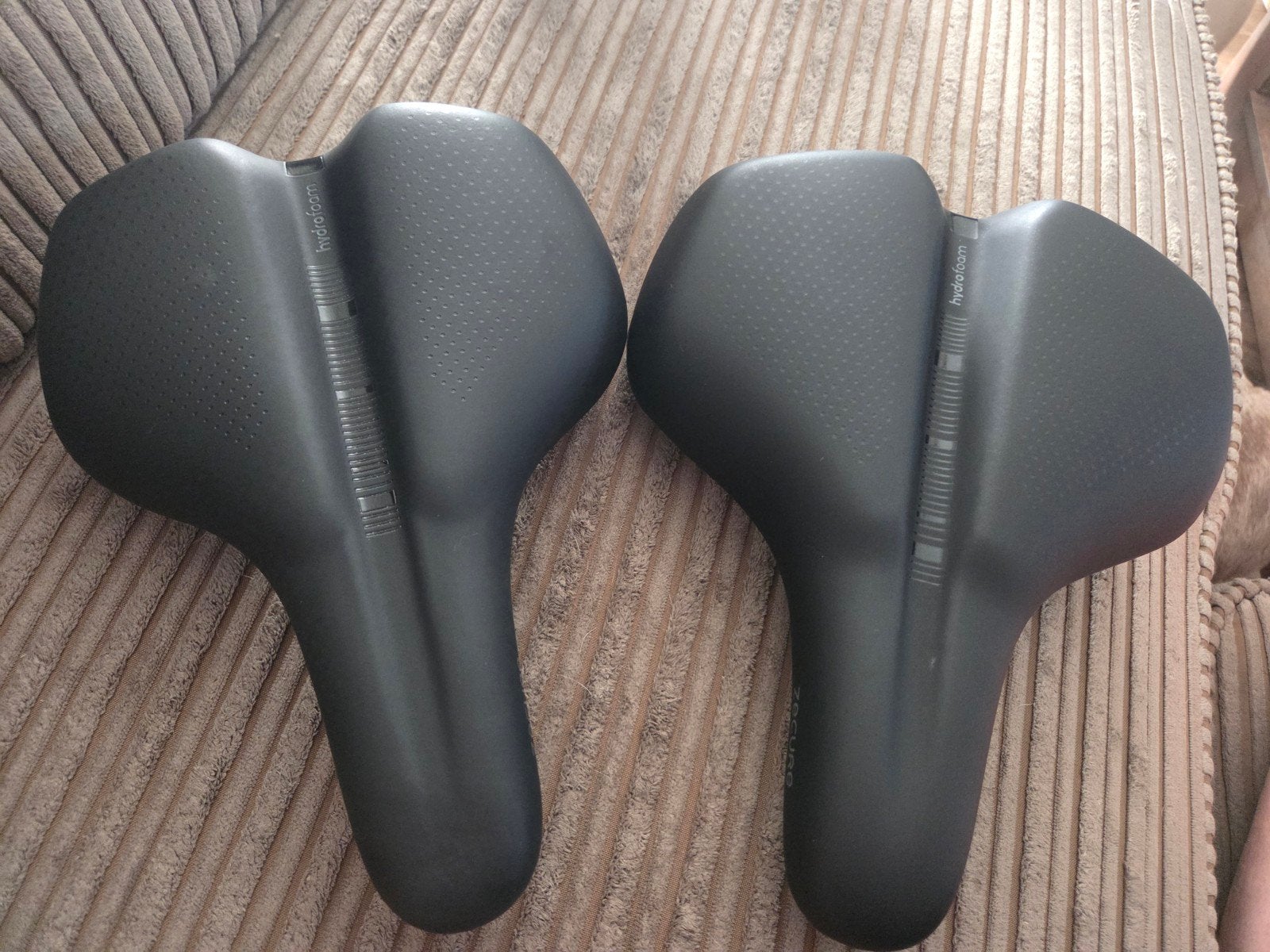 Nog 1!! Zecure Hydrofoam fietszadels - Comfortabel en duurza, Elektrische fiets, Verzenden, Zecure, Zadel