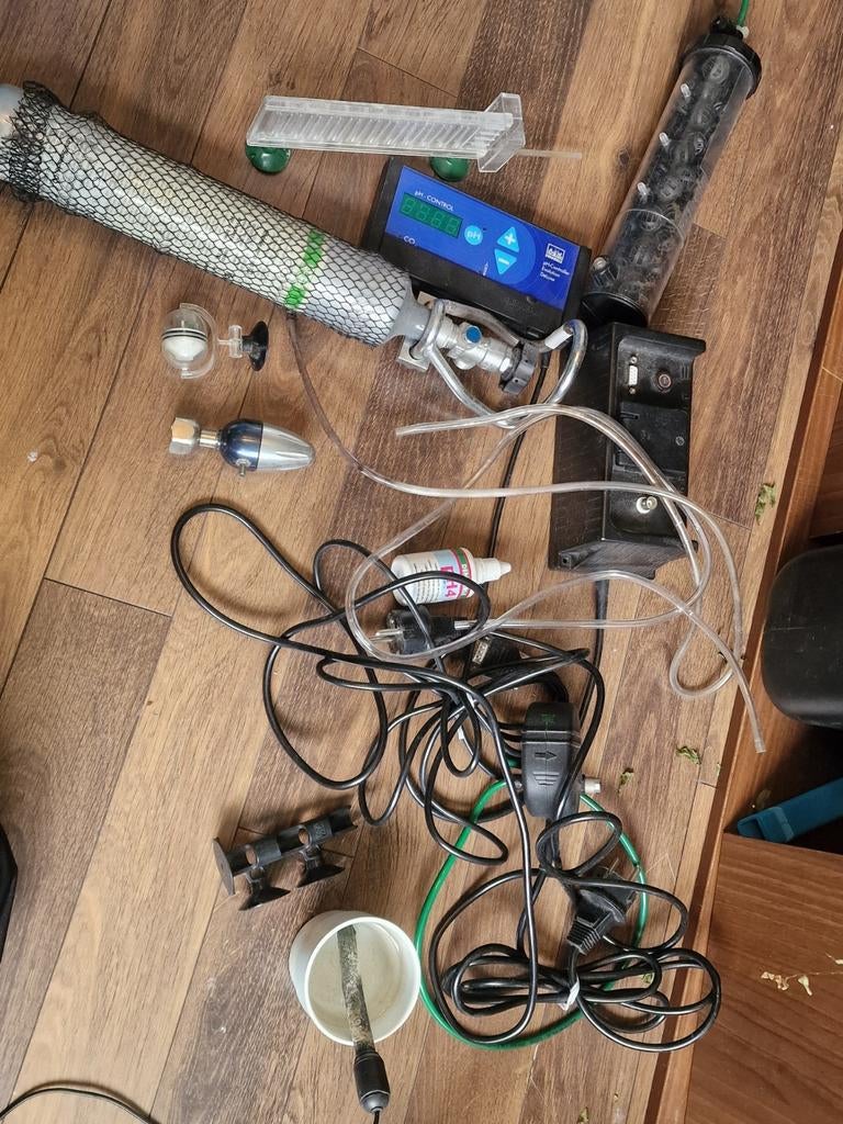 Co2 systeem dennerle., Ophalen of Verzenden, Gebruikt, Leeg aquarium
