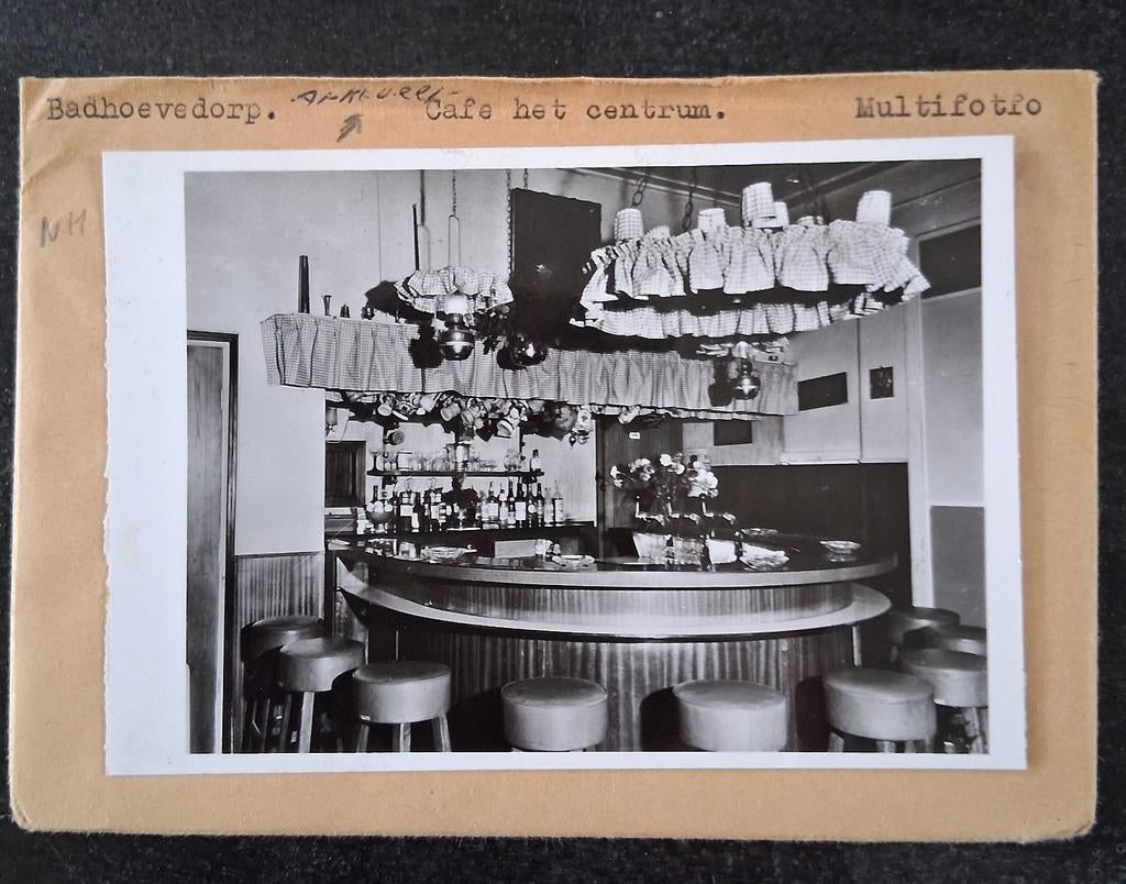 Badhoevedorp/Ankeveen, Café het Centrum. glasplaat JosPe, Verzamelen, Ansichtkaarten | Nederland, Ophalen of Verzenden, 1960 tot 1980