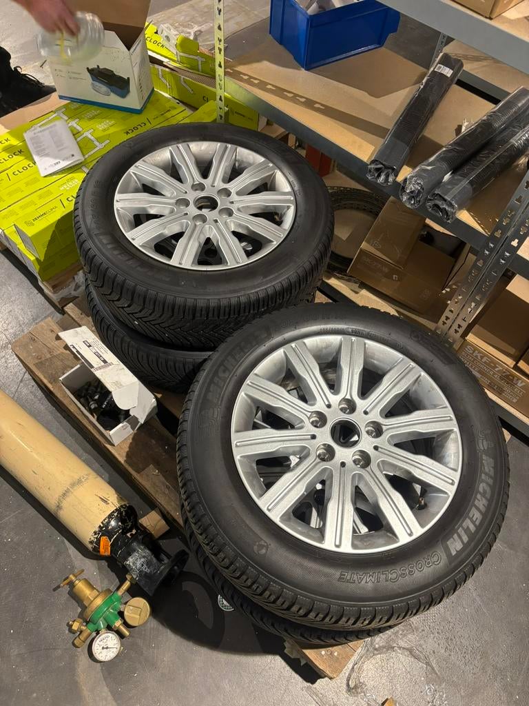 Mercedes citan ligt metalen velgen, Ophalen of Verzenden, Zo goed als nieuw