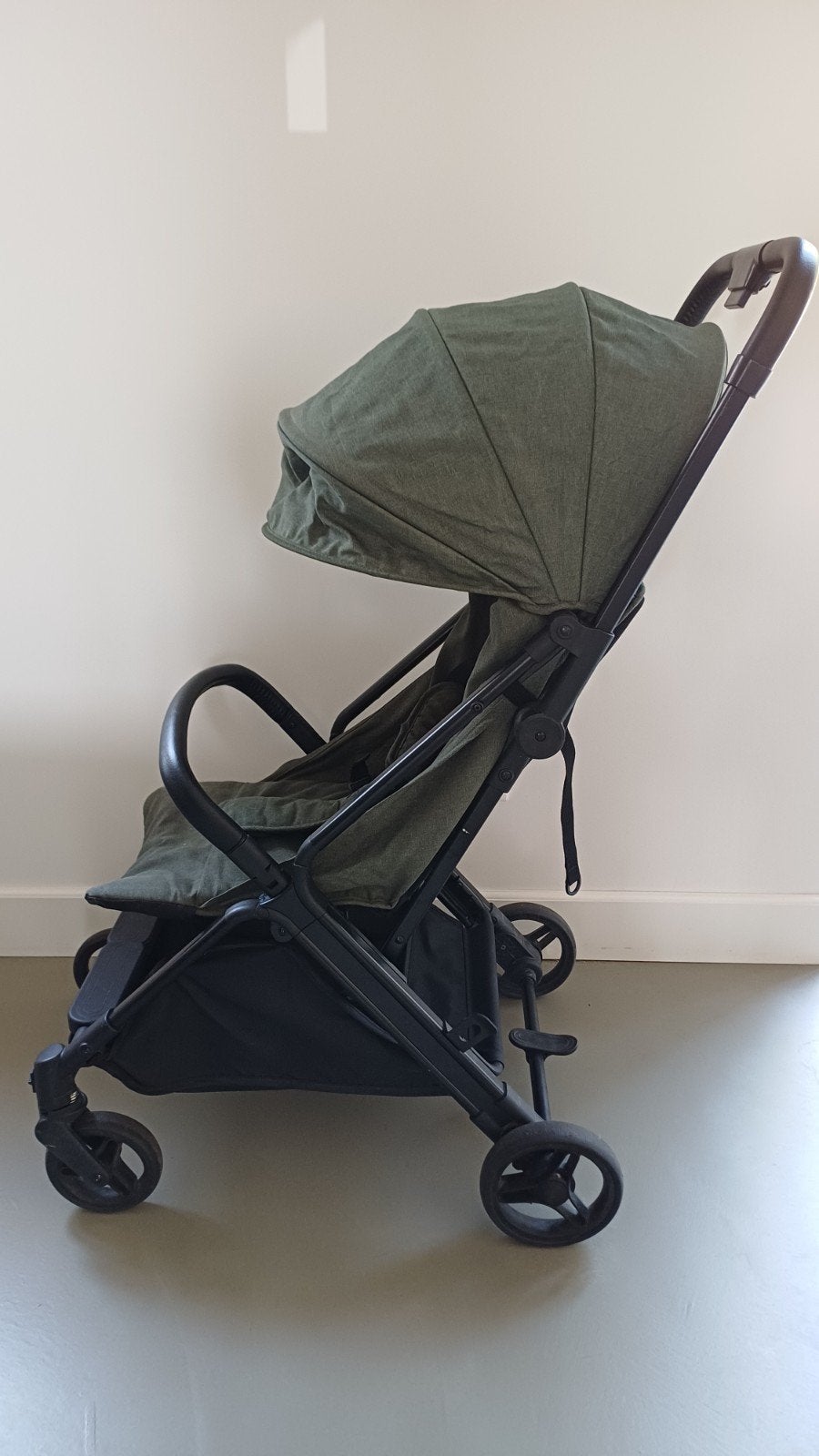 Compacte Prenatal buggy groen, Kinderen en Baby's, Buggy's, Ophalen, Zo goed als nieuw, Overige merken, Verstelbare rugleuning