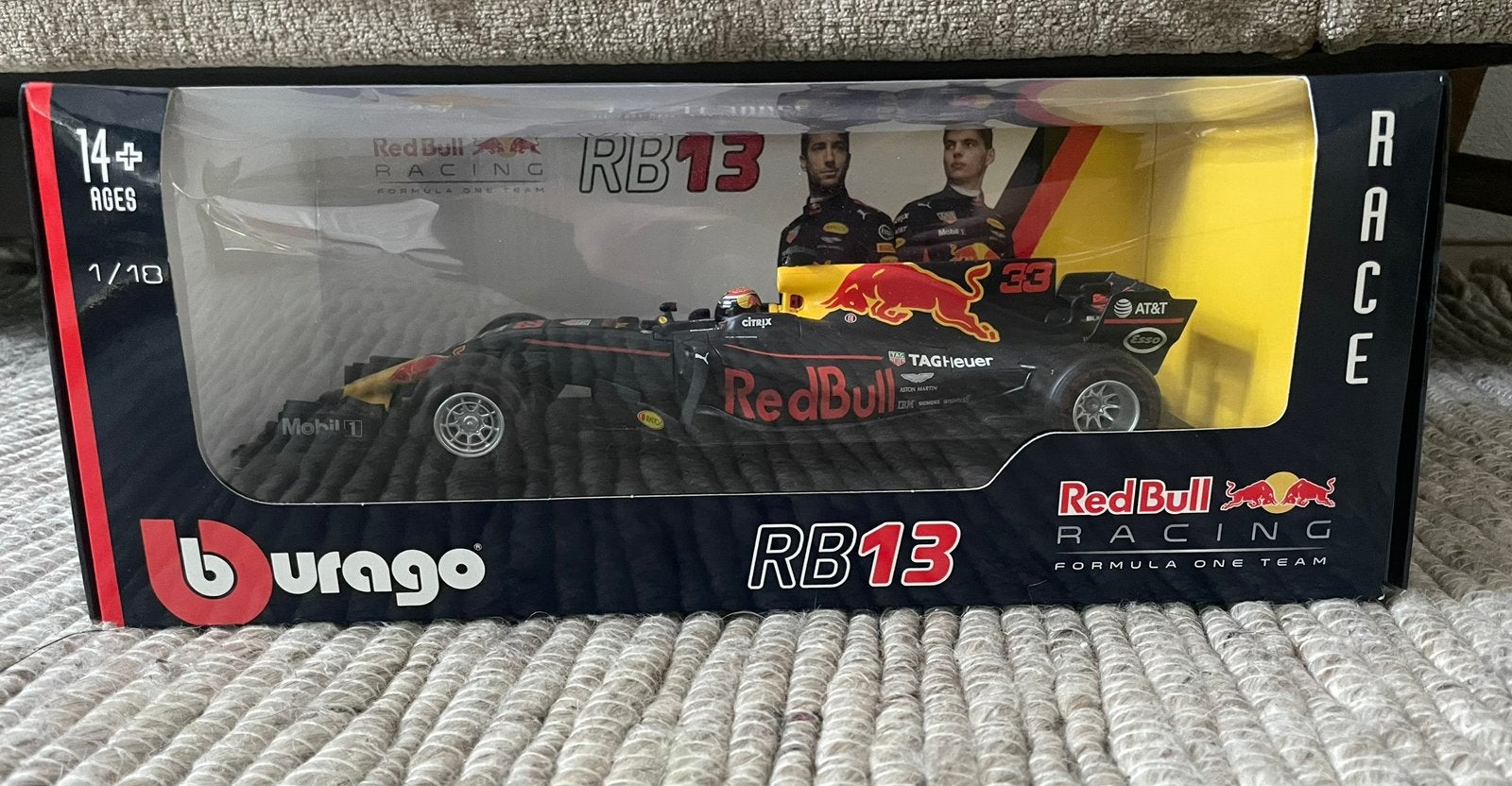 Burago Red Bull Racing Max Verstappen 1:18 RB13 race auto, Ophalen, Nieuw, Auto, Bburago