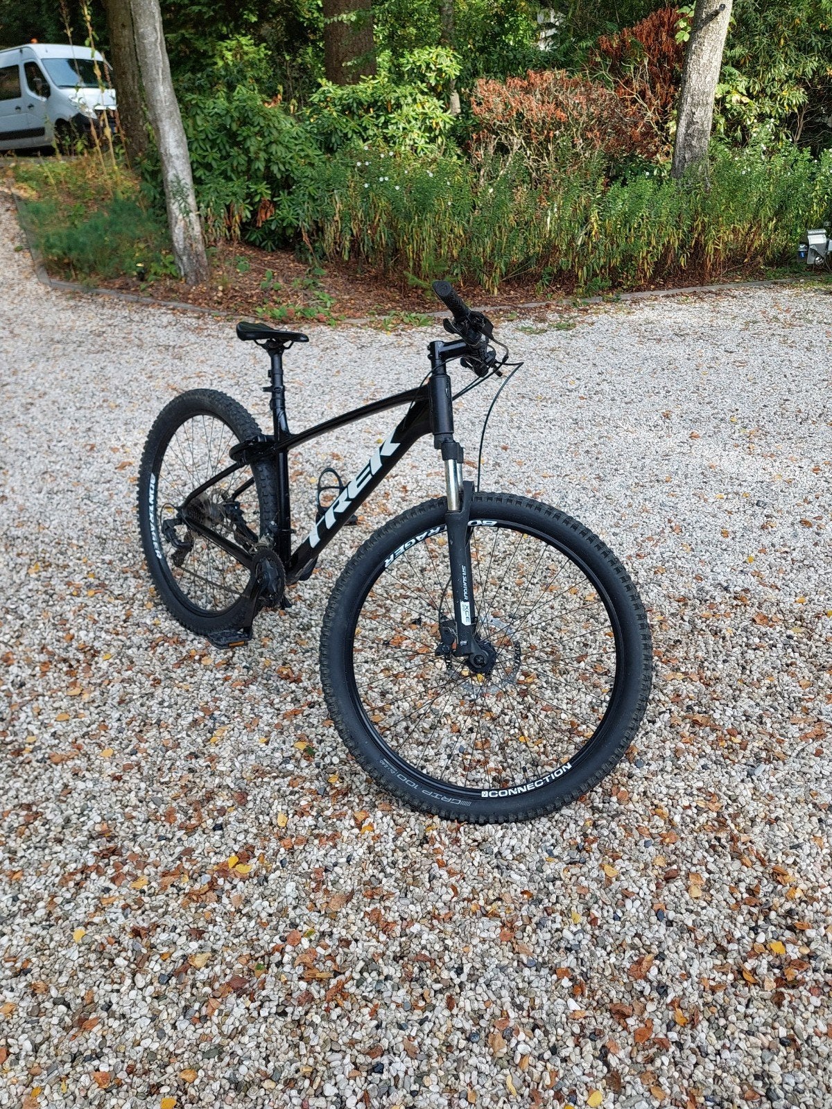 TREK Marlin 5 maat L