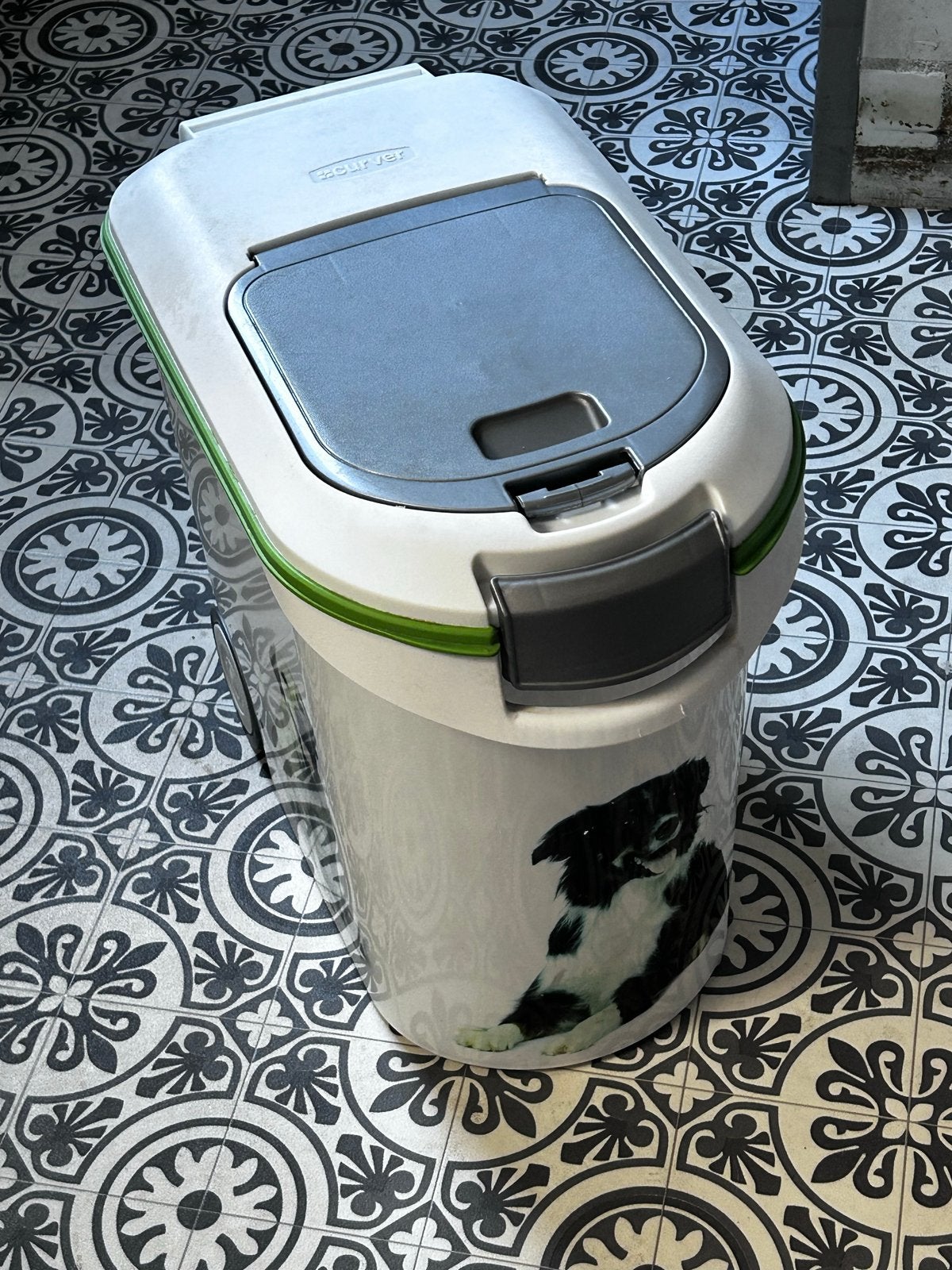 Curver hondenvoer container met maatschep, Ophalen, Hond