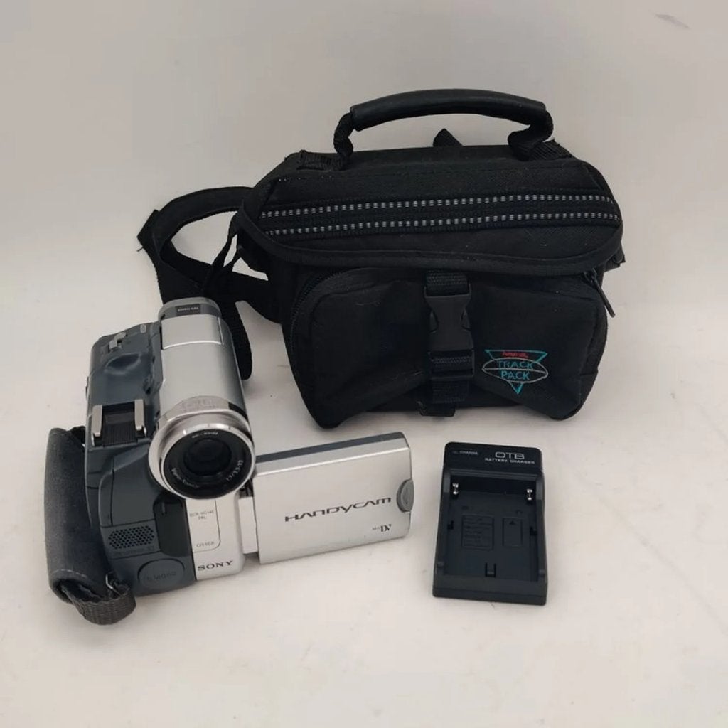Sony Dcr-hc14e Minidv Digital Video Camera Handycam €159.99, S, 20x of meer, Ophalen of Verzenden, Zo goed als nieuw