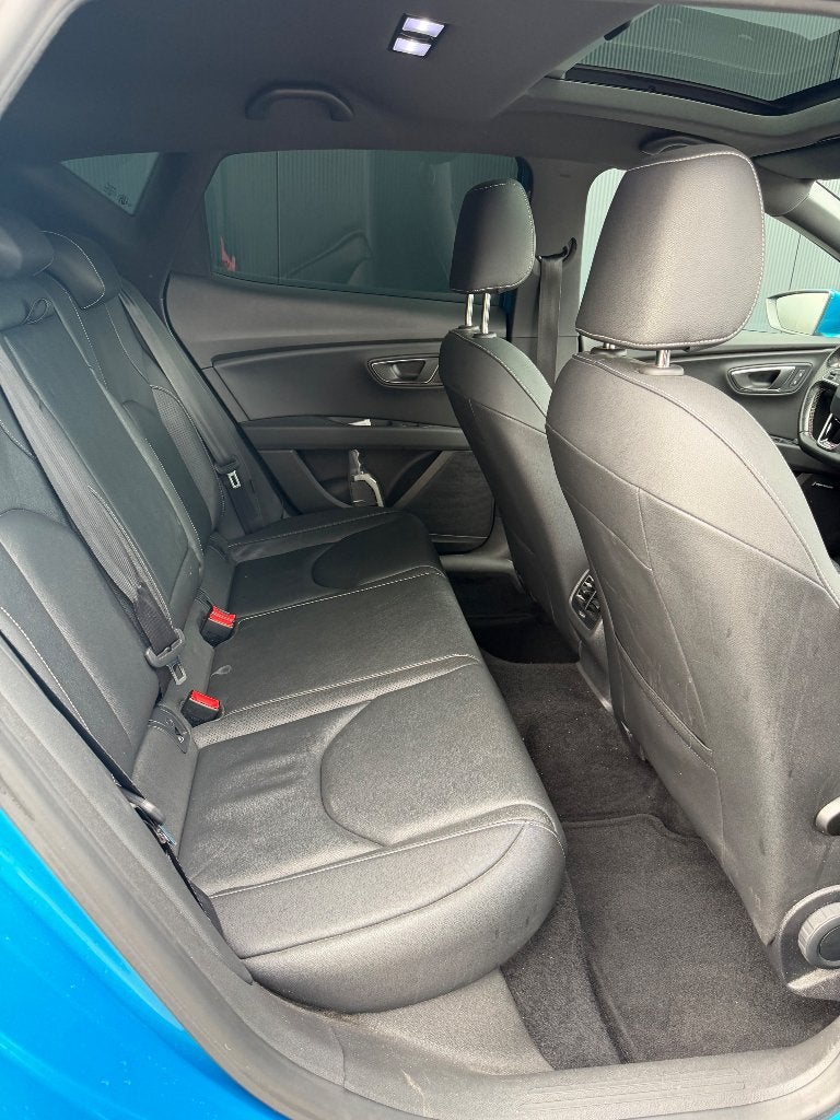 Foto 10 van Seat Leon Cupra 2.0 TSI ST DSG 2016 Blauw