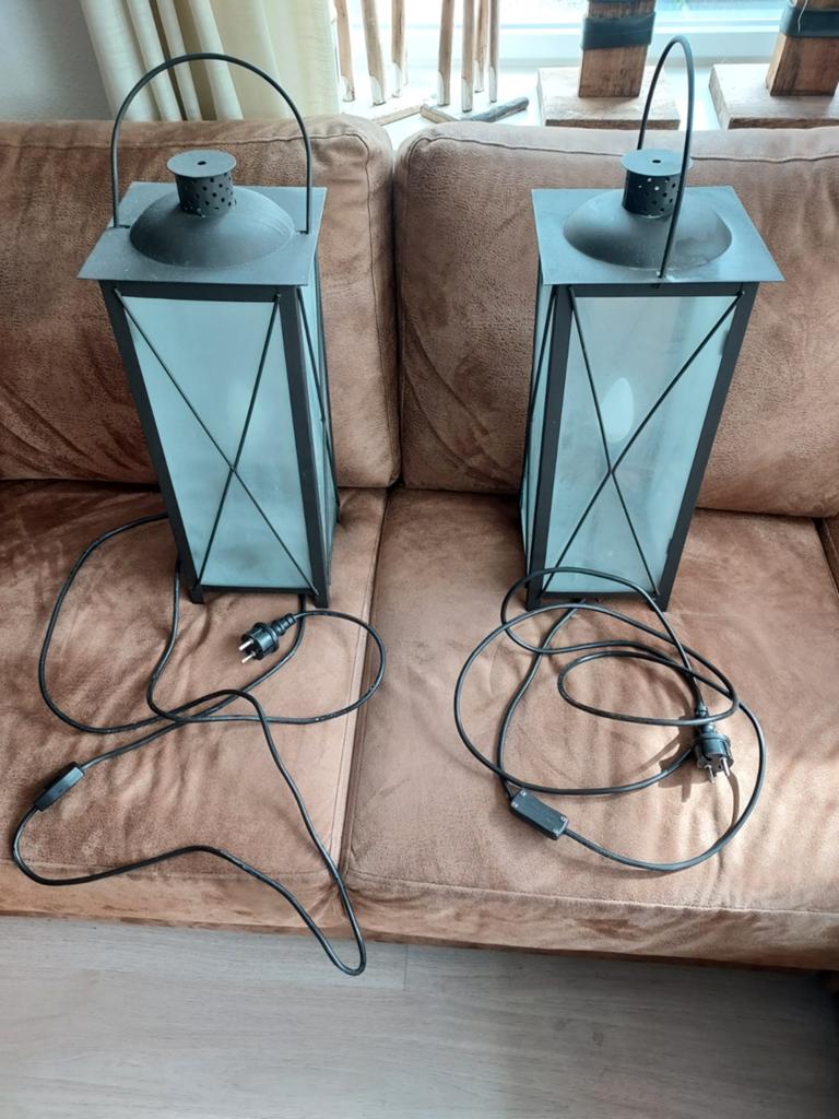 2 leuke lantaarns, Ophalen