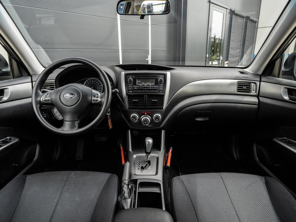 Subaru Forester 2.0 X Intro Stoelverw|Sensor|Airco|Trekhaak!, Auto's, Subaru, Euro 5, Stof, 1995 cc, Automatische klimaatregeling