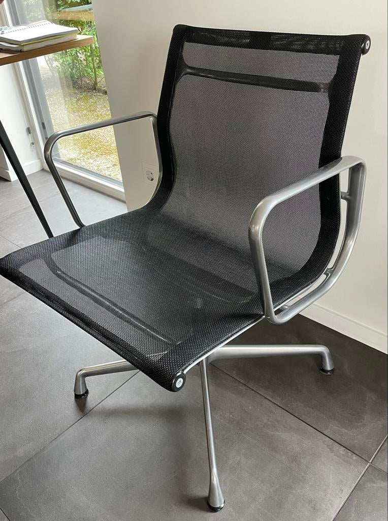 Originele Vitra Eames EA 108 Bureaustoel/Eettafelstoel, Ophalen, Gebruikt, Zwart, Metaal