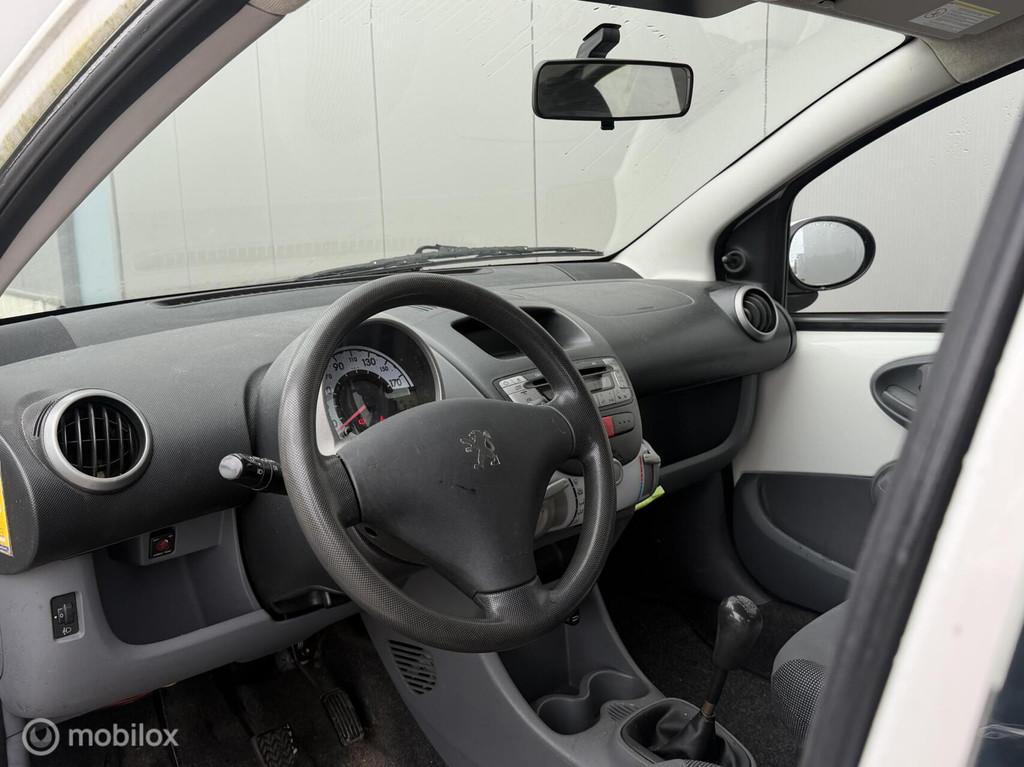 Peugeot 107 1.0-12V 5 deurs | nieuwe APK 2027 | Elek ramen |, Auto's, Voorwielaandrijving, Stof, Gebruikt, 4 stoelen