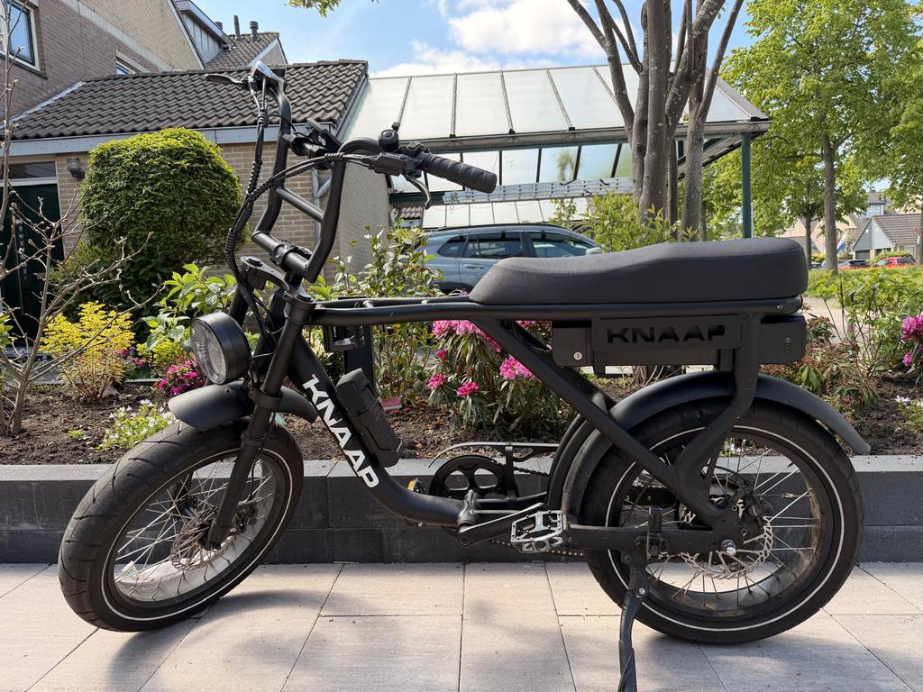 Knaap AMS-X met Abus slot - Zo goed als nieuw, Zo goed als nieuw, Minder dan 47 cm, 50 km per accu of meer, Ophalen