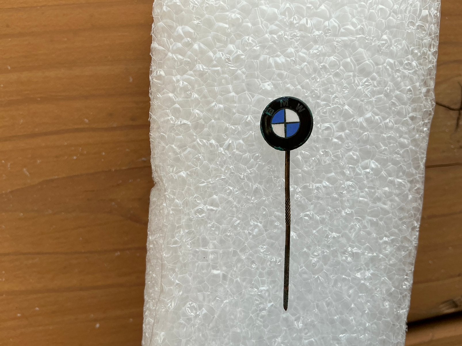 BMW speldje (vintage), Ophalen, Gebruikt, Overige onderwerpen, Speldje of Pin