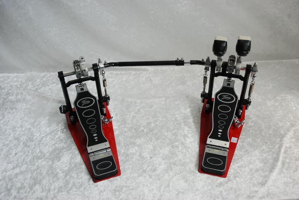 Fame Dubbel basdrum pedaal   <25251272>, Muziek en Instrumenten, Gebruikt, ., Drums of Percussie, Ophalen of Verzenden