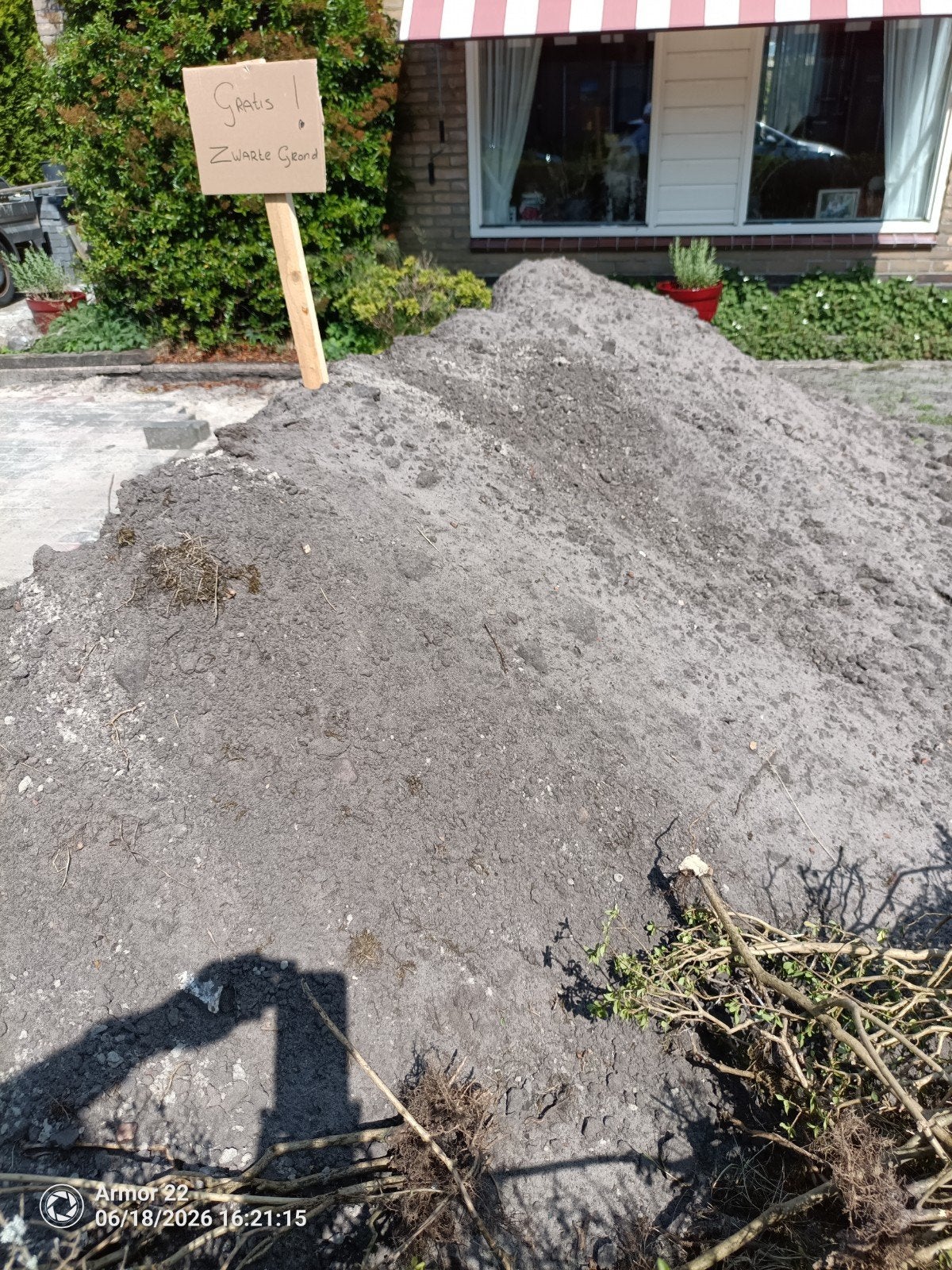 Gratis Zwarte Grond - Ophoogzand, Ophalen of Verzenden, Gebruikt, Ophoogzand