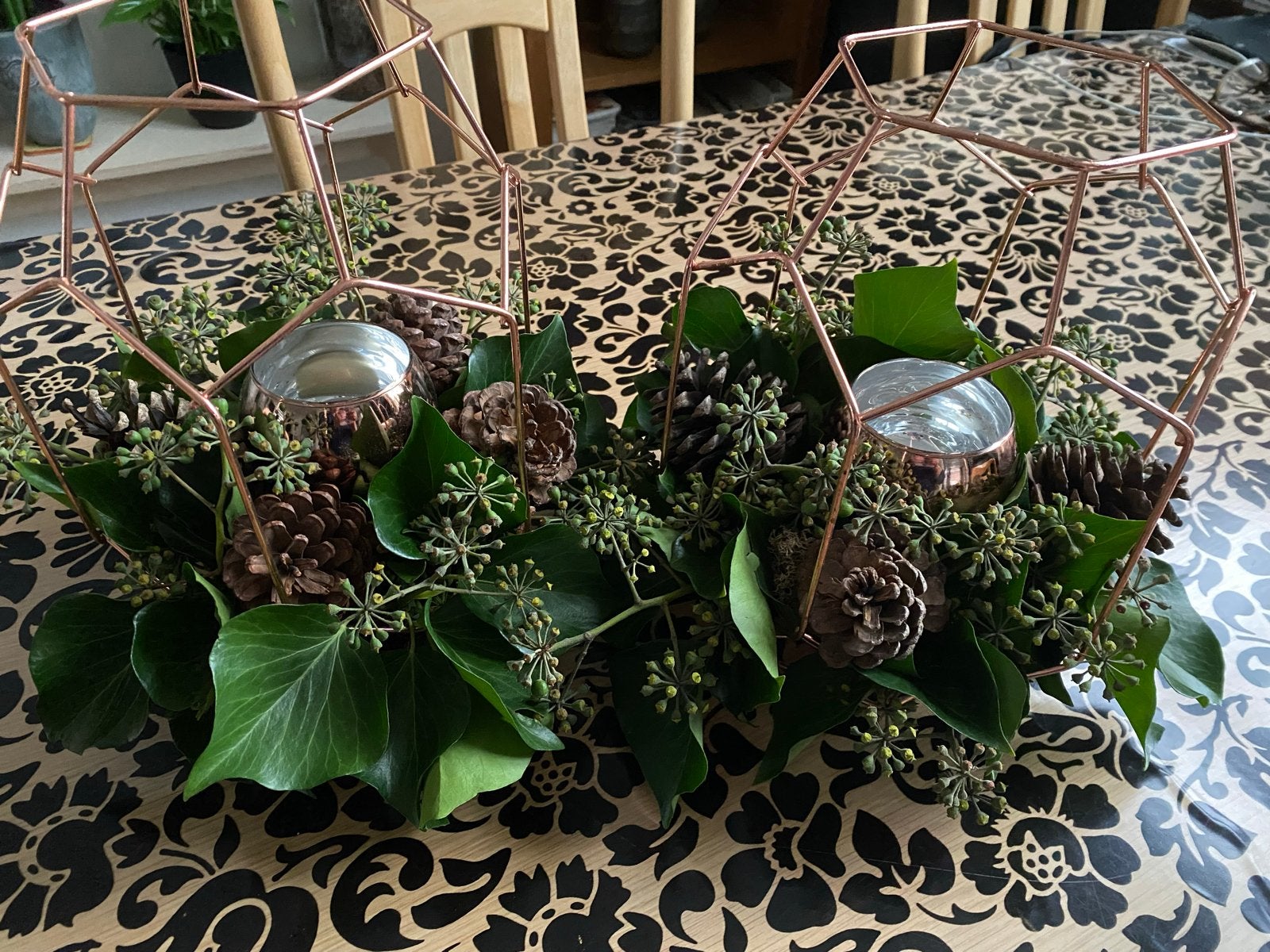 Koperkleurige Kandelaars met Groen Decoratie, Huis en Inrichting, Overige merken, Ophalen of Verzenden, Zo goed als nieuw, Metaal