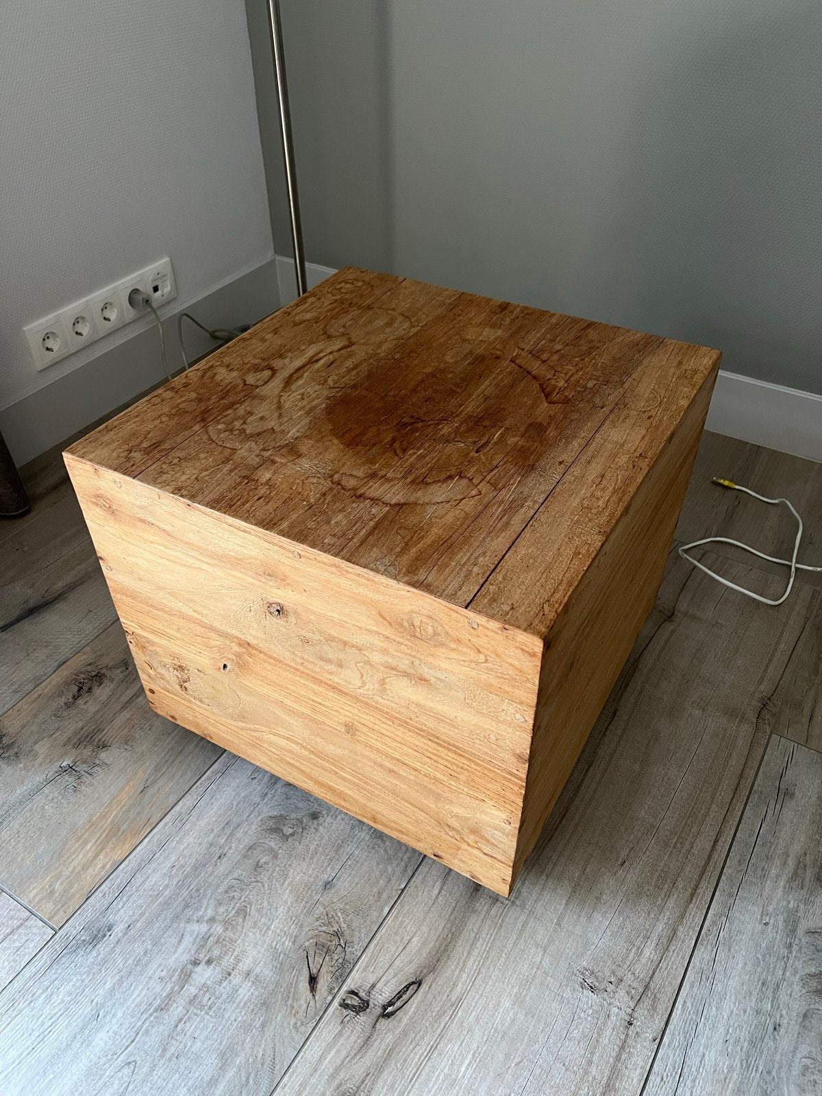 Teakhouten blokken op wieltjes - 50x50x46 cm, Huis en Inrichting, Minder dan 55 cm, Gebruikt, Vierkant, Hout