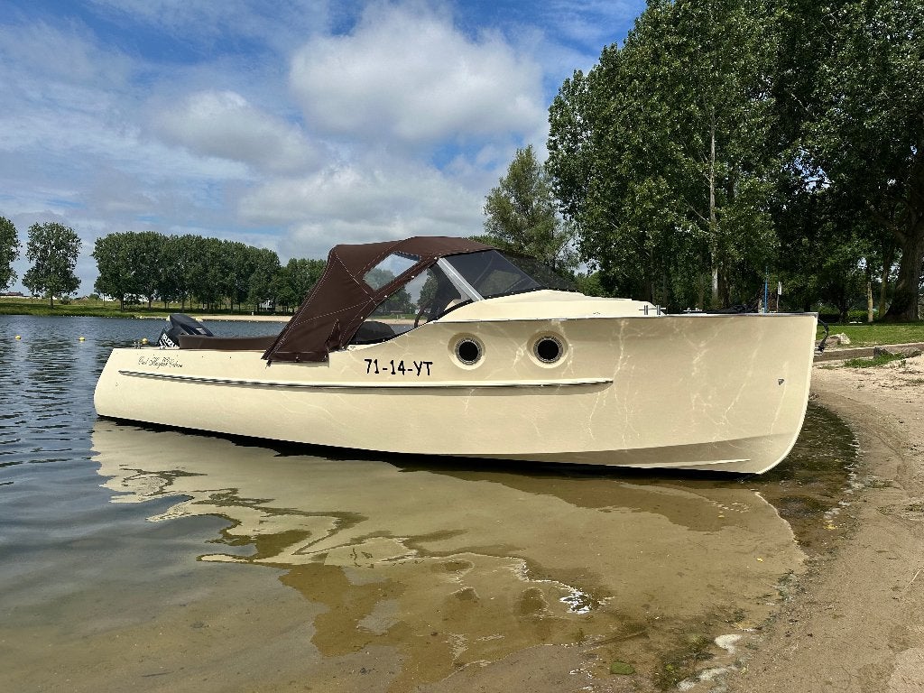 Oud Huijzer 700 cabin + 150 pk Suzuki, Rondzit, Gebruikt, 150 pk, Oud Huijzer