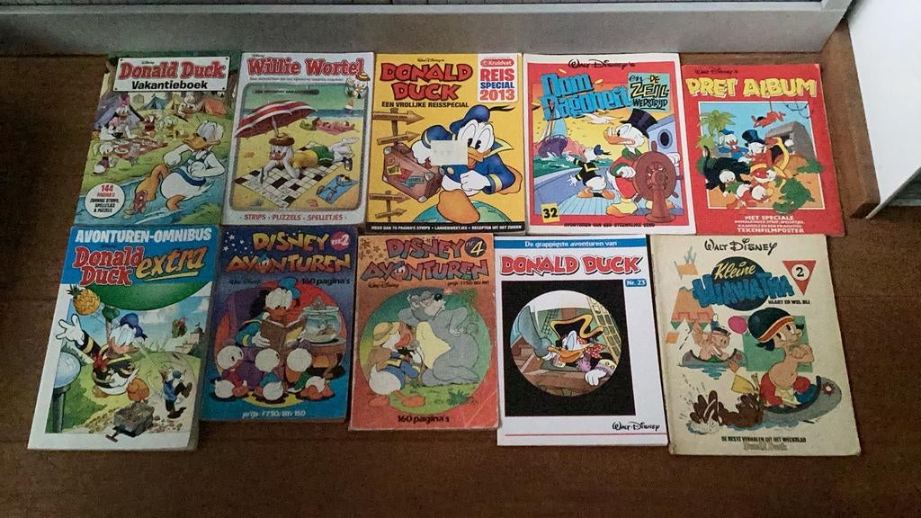 Donald Duck albums o.a vakantieboek, willie wortel. €1,- ps, Meerdere comics, Ophalen of Verzenden, Gelezen, Europa
