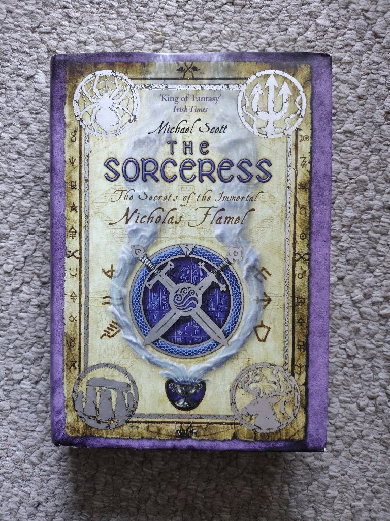 Michael Scott The Sorceress in nette staat, Boeken, Ophalen of Verzenden, Zo goed als nieuw, Michael Scott