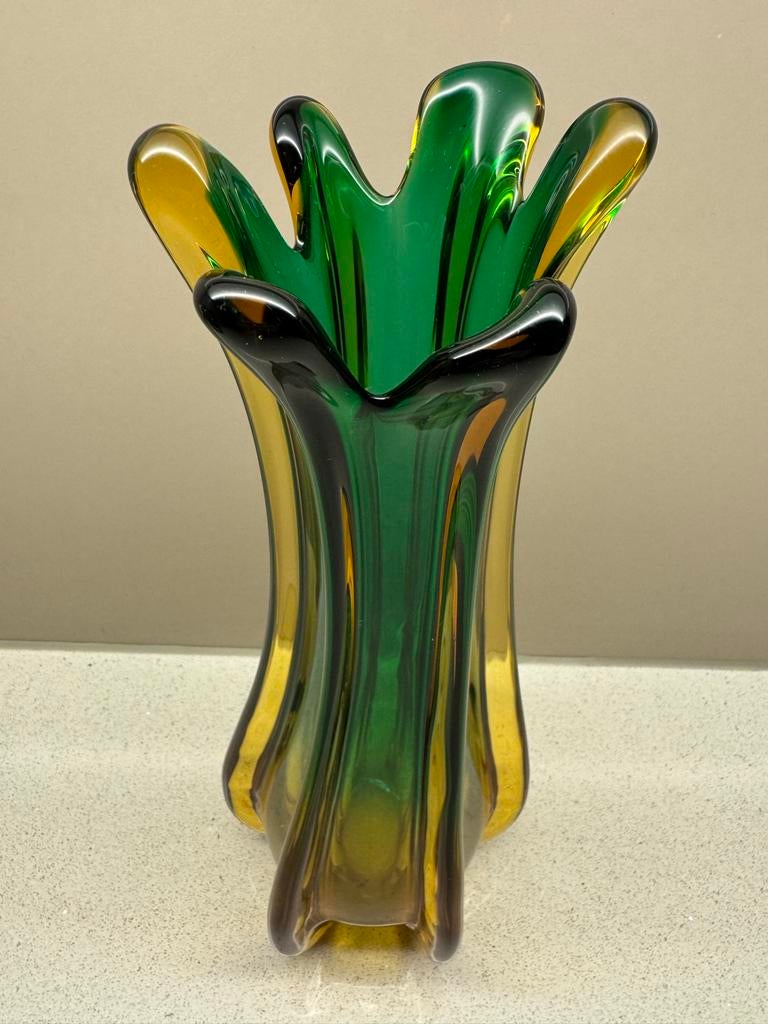 Murano Sommerso vaas, jaren 50/60, groen/amber, Ophalen of Verzenden