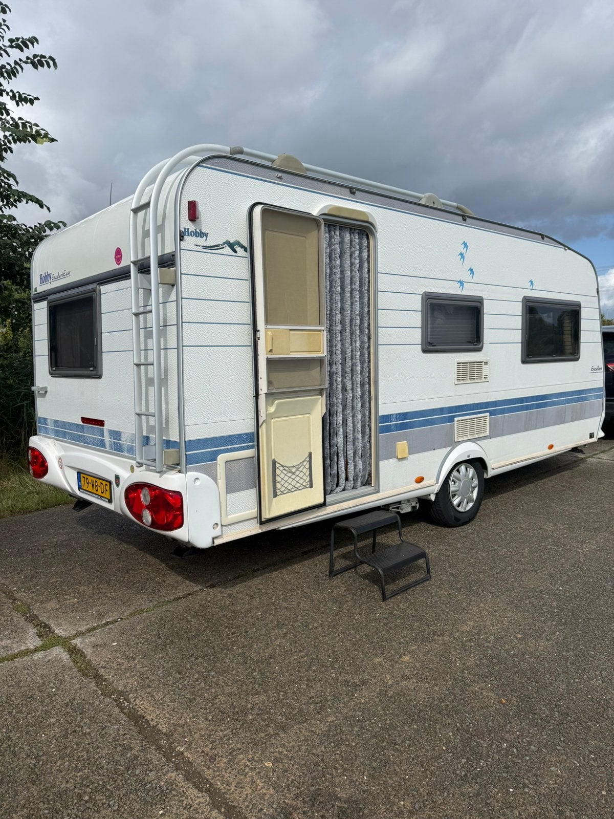 Hobby 495 QUEENS BED, MOVER, Nieuwe Banden!!.. Bovag 2025!.., Schokbreker, Hobby, Treinzit, Particulier