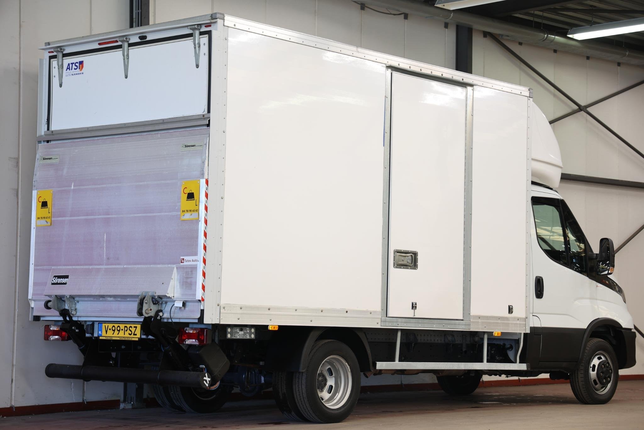 Iveco Daily 35C16 3.0 BAKWAGEN MEUBELBAK MET LAADKLEP ZIJDEU, Gebruikt, Euro 6, 4 cilinders, Iveco